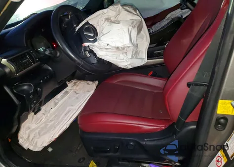 2019 Lexus Is 300 z USA, uszkodzony, nr VIN 084968